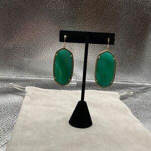 VGUC Danielle green agate in gold earrings Kendra Scott